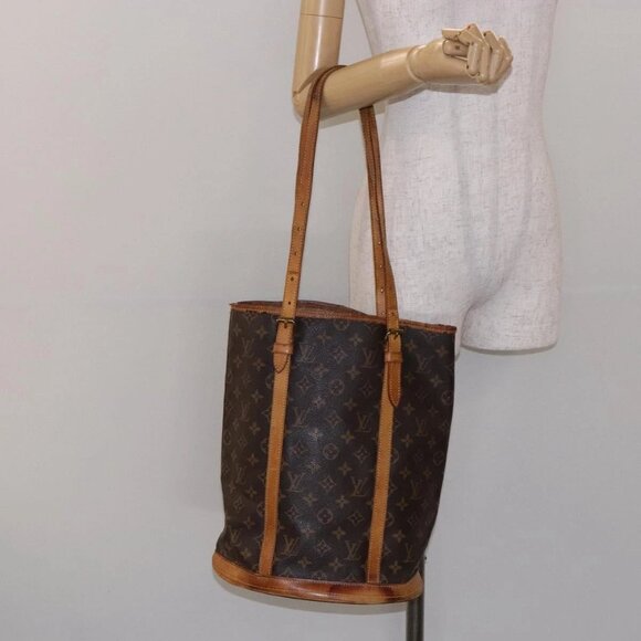LOUIS VUITTON Monogram Bucket GM Shoulder Bag M42236 LV Auth 133357 - Picture 1 of 16